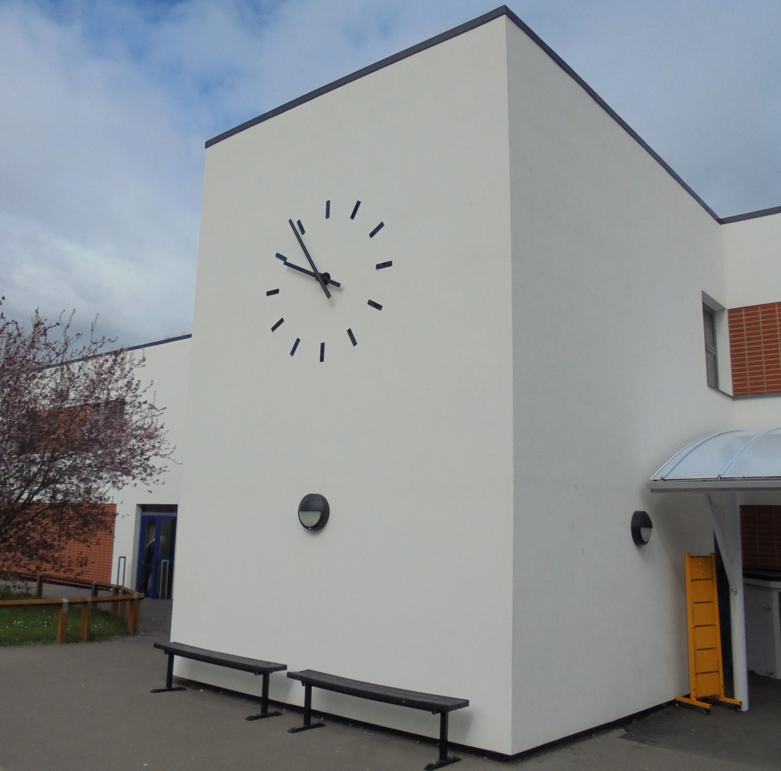 Fasado laikrodis ø 60-900 cm. 1 Berėmis laikrodis